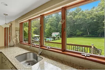 7 Miramar Dr, Pembroke, MA 02359 - Photo 13