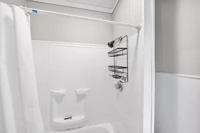 15 Cascade St, Fitchburg, MA 01420 - Photo 11