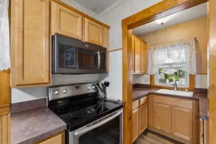 12 Leonard St, Milford, MA 01757 - Photo 9