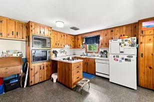 124 E Meadow Rd, Lowell, MA 01854 - Photo 9