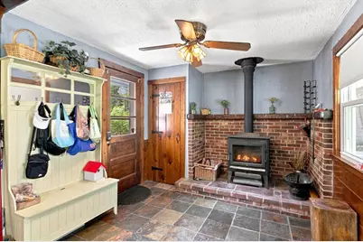 124 E Meadow Rd, Lowell, MA 01854 - Photo 21