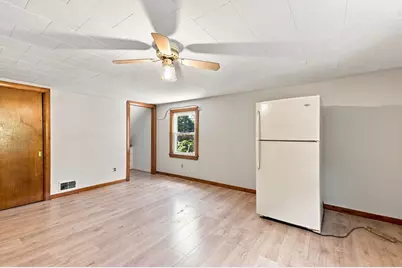 124 E Meadow Rd, Lowell, MA 01854 - Photo 33