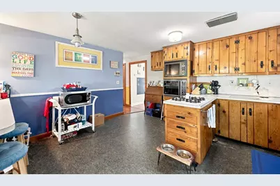 124 E Meadow Rd, Lowell, MA 01854 - Photo 13