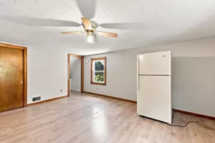 124 E Meadow Rd, Lowell, MA 01854 - Photo 33