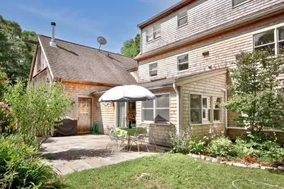 135 Mayflower Lane, Tisbury, MA 02568 - Photo 9