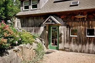 135 Mayflower Ln, Tisbury, MA 02568 - Photo 3
