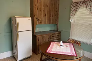 3 Greenwich St, Ludlow, MA 01056 - Photo 7