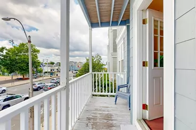 561 Broadway #A2, Somerville, MA 02145 - Photo 9
