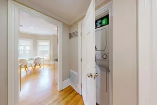 561 Broadway, Somerville, MA 02145 - Photo 11