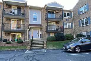 610 S Franklin St, Holbrook, MA 02343 - Photo 1