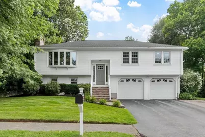 27 Hapgood Way, Shrewsbury, MA 01545 - Photo 1