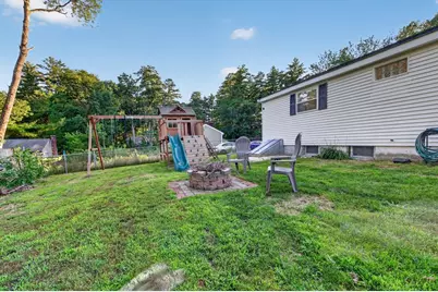 18 Vernon St, Ayer, MA 01432 - Photo 31