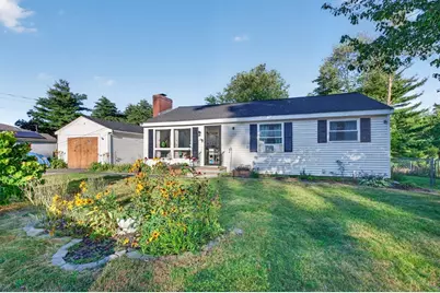 18 Vernon St, Ayer, MA 01432 - Photo 3