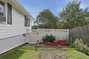 28 Hilltop Cir, Worcester, MA 01609 - Photo 39