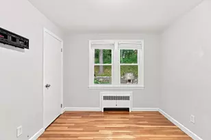 28 Hilltop Cir, Worcester, MA 01609 - Photo 19
