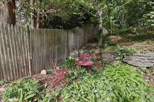 28 Hilltop Cir, Worcester, MA 01609 - Photo 27