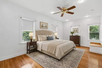 153 G St, Boston, MA 02127 - Photo 7