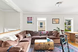 29 Elmwood St, Somerville, MA 02144 - Photo 9
