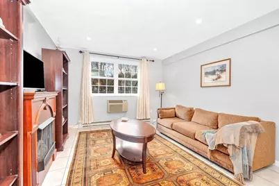 7 Colonial Village Dr #2, Arlington, MA 02474 - Photo 3