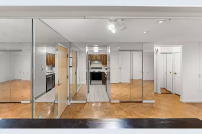 357 Commercial St #412, Boston, MA 02109 - Photo 9