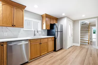 113 Liberty St, Lowell, MA 01851 - Photo 13