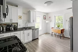 39 Regent St, Cambridge, MA 02140 - Photo 5