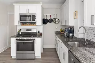 39 Regent St, Cambridge, MA 02140 - Photo 3