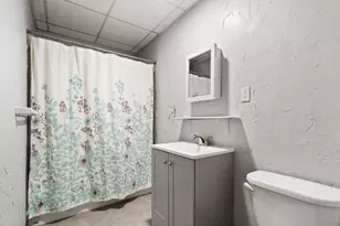 70 Russell St, Worcester, MA 01609 - Photo 7