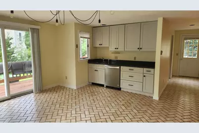 131 Whippoorwill Cir, Mashpee, MA 02649 - Photo 7