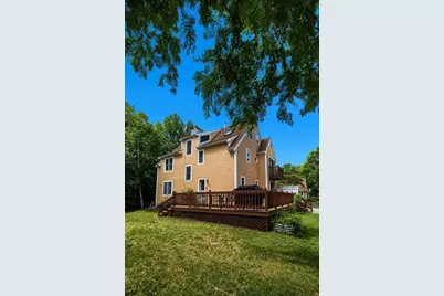 131 Whippoorwill Cir, Mashpee, MA 02649 - Photo 3