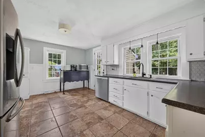 37 Acorn St, Middleborough, MA 02346 - Photo 7