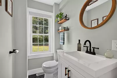 37 Acorn St, Middleborough, MA 02346 - Photo 11
