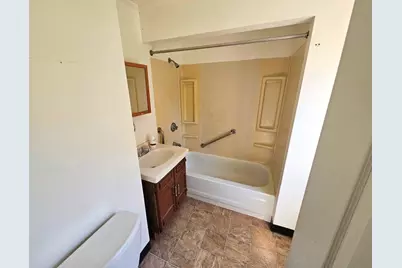 186 Burbank St, Pittsfield, MA 01201 - Photo 5