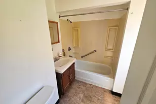 186 Burbank St, Pittsfield, MA 01201 - Photo 5