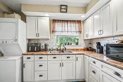 58 Saint Joseph Ave, Fitchburg, MA 01420 - Photo 27