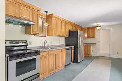 8 Crown St #8, Worcester, MA 01609 - Photo 13