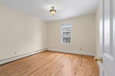 8 Crown St #8, Worcester, MA 01609 - Photo 11