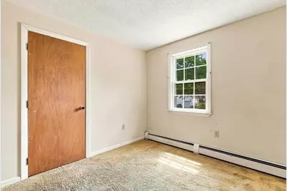 4 Picadilly St, Upton, MA 01568 - Photo 25