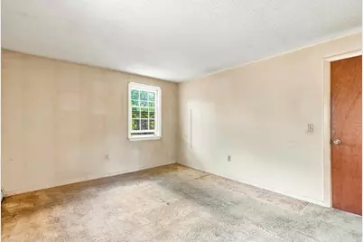 4 Picadilly St, Upton, MA 01568 - Photo 21