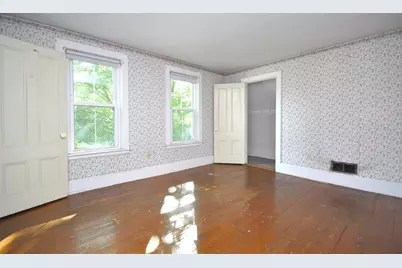 336 Plymouth St, East Bridgewater, MA 02333 - Photo 5