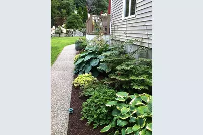 8 Grace Rd, Woburn, MA 01801 - Photo 19