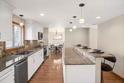 8 Grace Rd, Woburn, MA 01801 - Photo 5