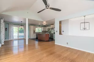 4 Phillips Pl, Hadley, MA 01035 - Photo 13