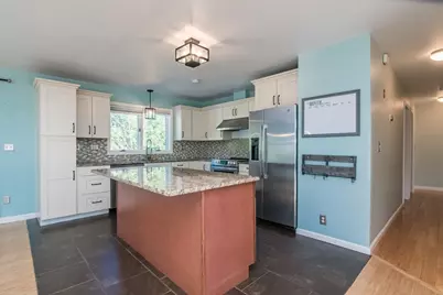 4 Phillips Place, Hadley, MA 01035 - Photo 17