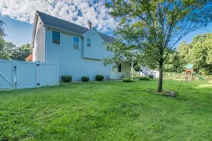 4 Phillips Pl, Hadley, MA 01035 - Photo 9