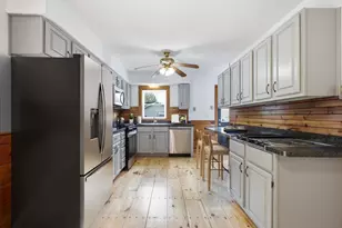 125 Glendale Cir, Ware, MA 01082 - Photo 3