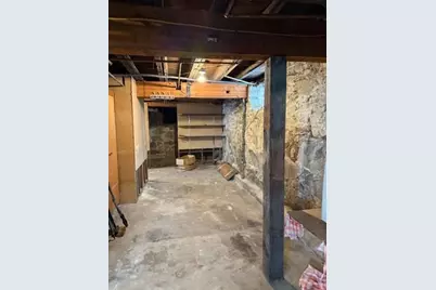 438 Riverside St, Lowell, MA 01854 - Photo 15