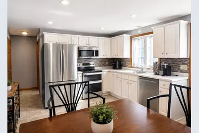 34 Old Plymouth St #34, East Bridgewater, MA 02333 - Photo 3
