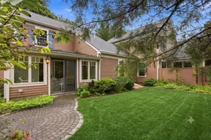 6 Edmonds Rd, Concord, MA 01742 - Photo 7