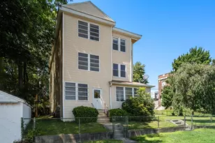 6 Indiana St, Worcester, MA 01604 - Photo 3